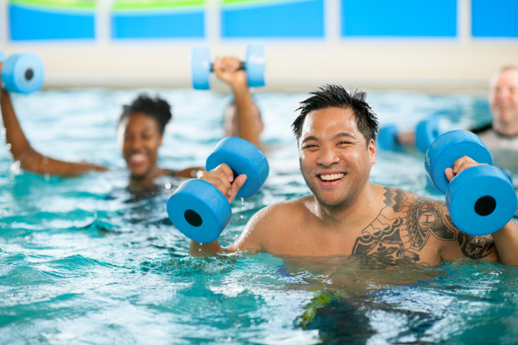 Swimming workouts for weight loss